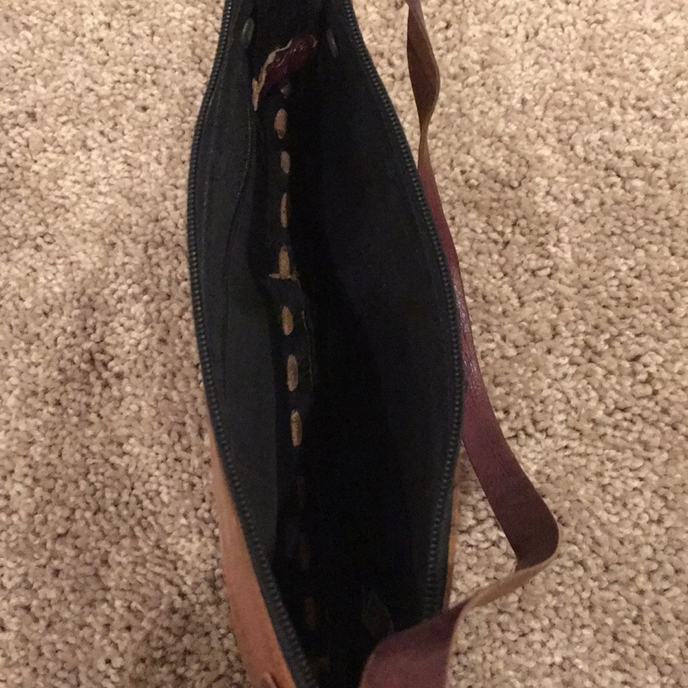 Wilson’s Leather Handbag - Picture 7 of 8